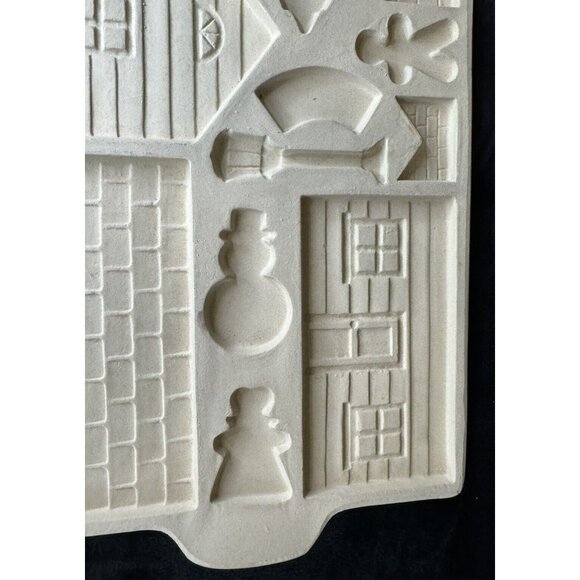 Gingerbread House Mold Superstone 1994 Sassafras Enterprises Made In USA - Picture 3 of 9
